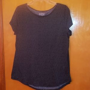 Simply Styled black top with white polka dots XL